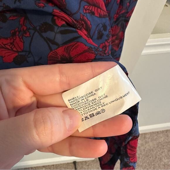 Tuckernuck Shoshanna Blue Red Floral Long Sleeve Blouse Top Small - Picture 10 of 11